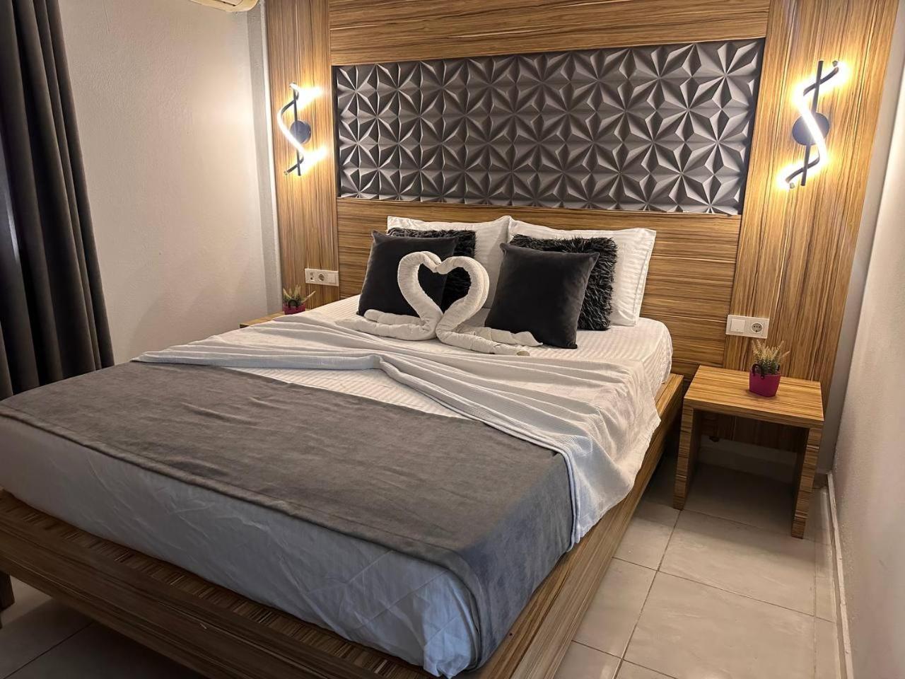Royal Ezel Hotel أنطاليا المظهر الخارجي الصورة