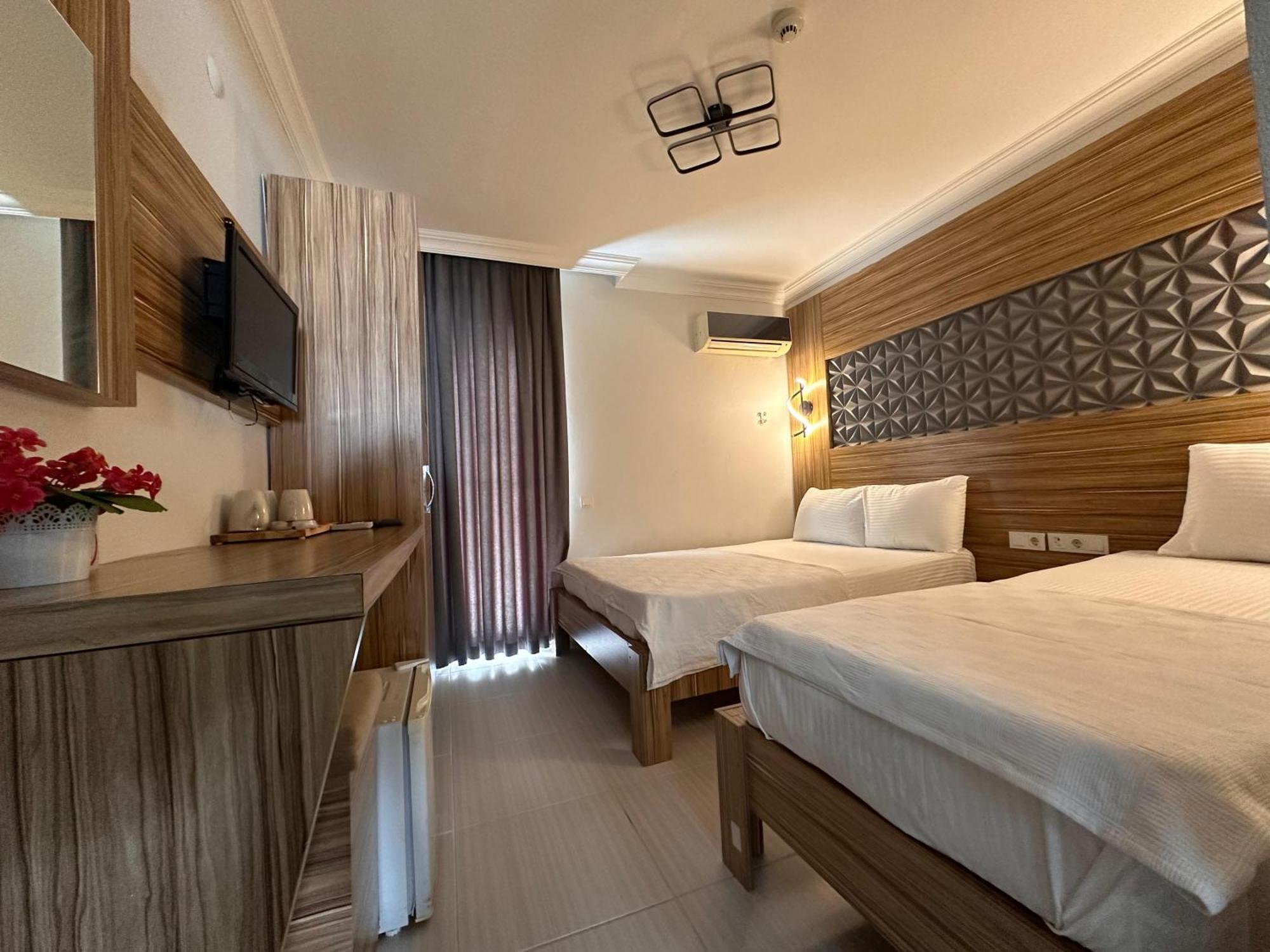Royal Ezel Hotel أنطاليا المظهر الخارجي الصورة