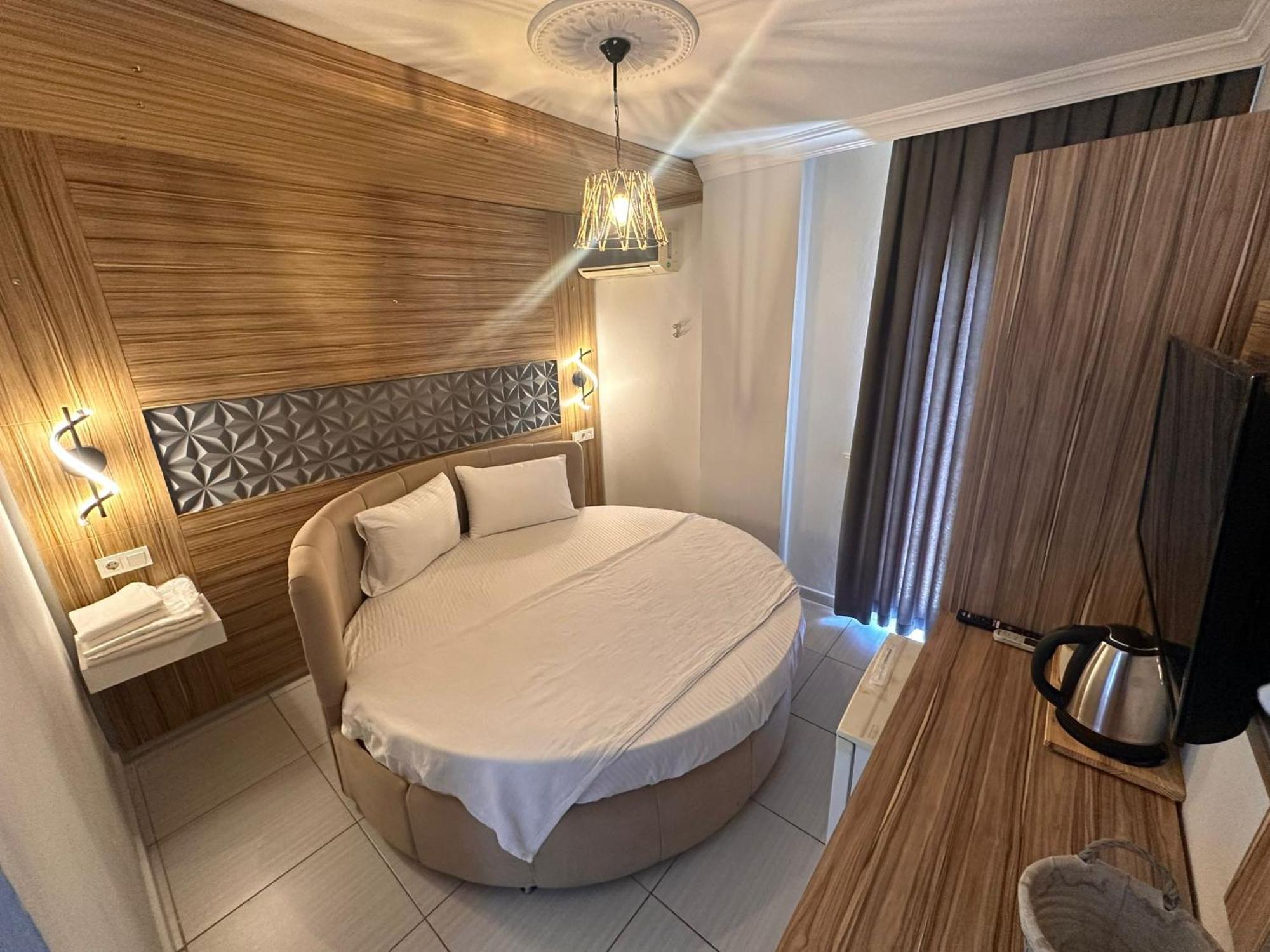 Royal Ezel Hotel أنطاليا المظهر الخارجي الصورة